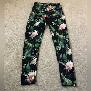 Oiselle Moody Floral Reversible Bird Hug Tights Sz XS